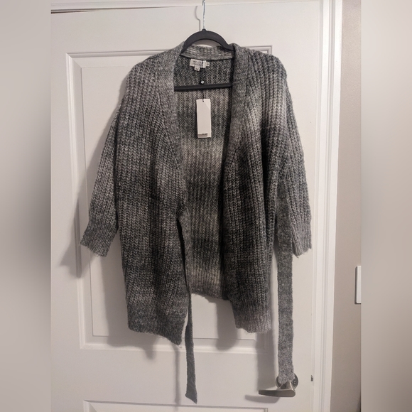 Molly Bracken XS Grey Wrapped Cardigan - Picture 1 of 5
